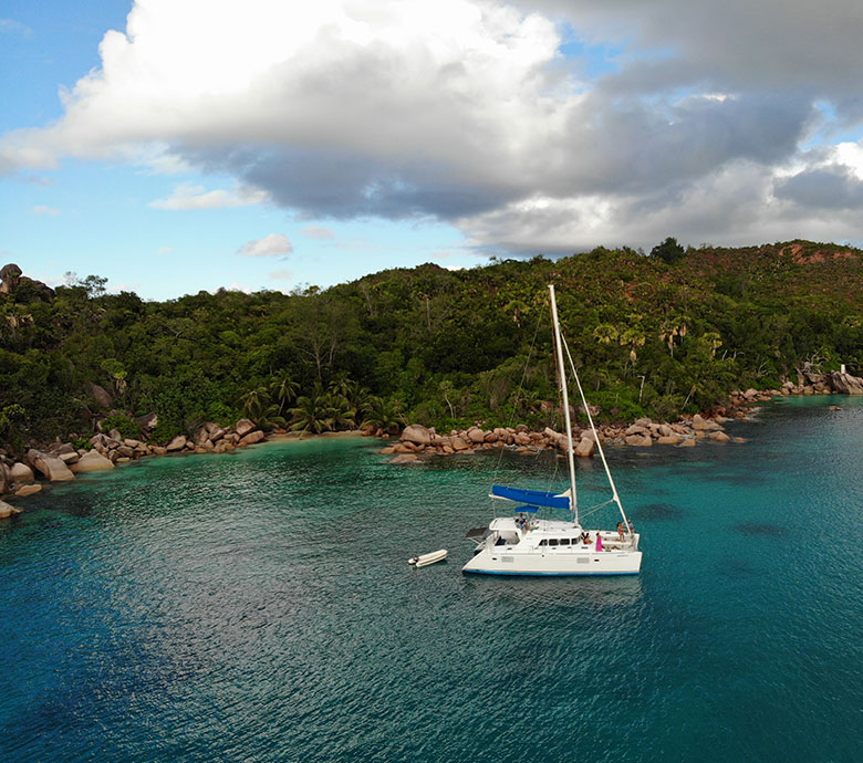 endless-summer-charter-seychelles-wedding-cruise-honeymoon-trip-to-seychelles.jpg