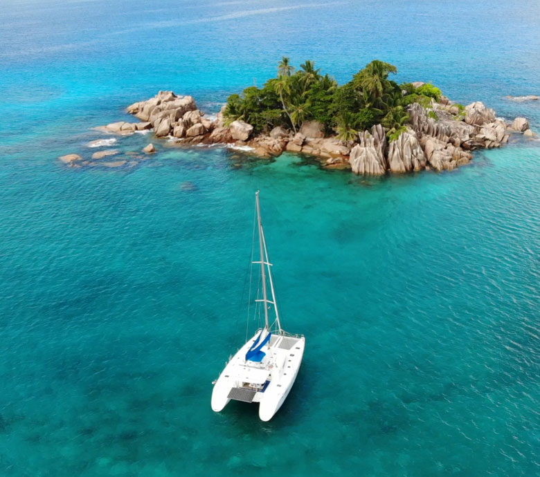 endless-summer-charter-seychelles-the-beautiful-beaches-discover-several-places-at-once.jpg