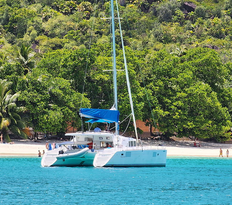 endless-summer-charter-seychelles-the-journry-catamaran-cruise-aboard-the-aquatic2.jpg