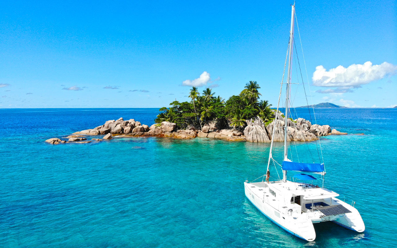 catamaran cruise seychelles